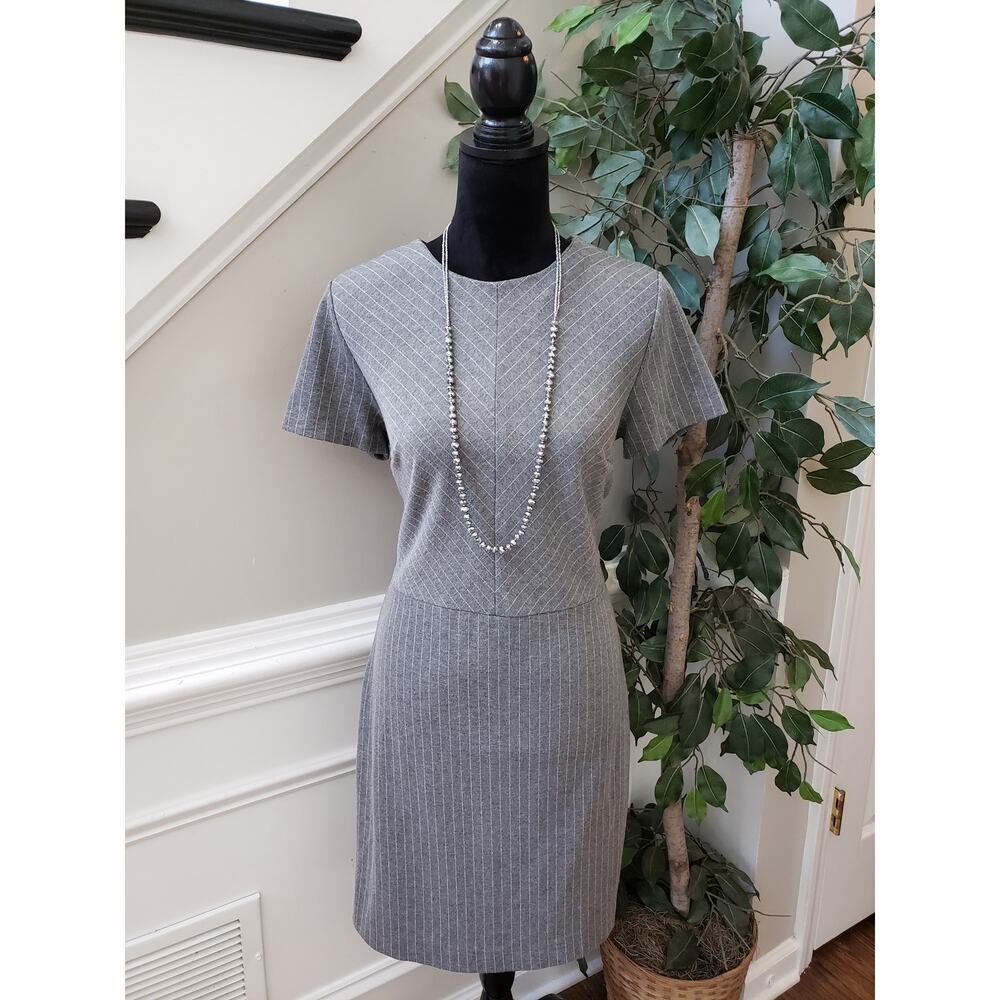 Banana Republic Sheath Dress Womens Size 10 Gray Striped Knit Back Zipper